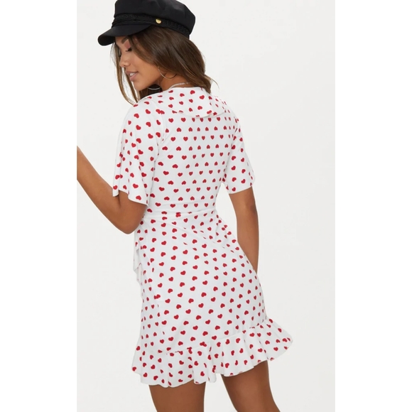 PrettyLittleThing heart dress - Picture 3 of 9